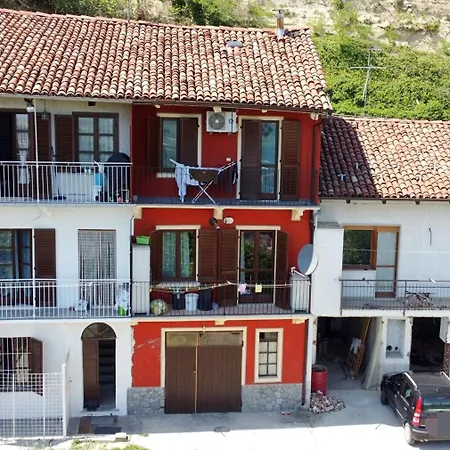 La Casa Dei Conti - Aria Condizionata E Free Park * Vezza d'Alba