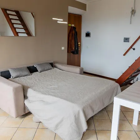 La Casa Dei Conti - Aria Condizionata E Free Park Vezza d'Alba