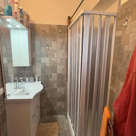 La Casa Dei Conti - Aria Condizionata E Free Park Vezza d'Alba