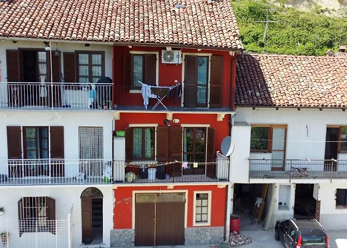 La Casa Dei Conti - Aria Condizionata E Free Park * Vezza d'Alba