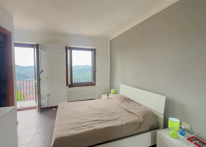 La Casa Dei Conti - Aria Condizionata E Free Park Vezza d'Alba